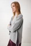 Gri Melanj Yandan Yırtmaçlı Oversize Örme Sweatshirt UL00050