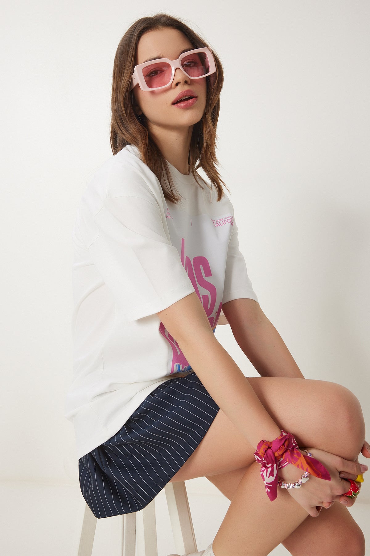 Ekru Baskılı Pamuklu Oversize Örme T-Shirt CR00446