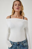 Beyaz Kayık Yaka Örme Bluz RX00046