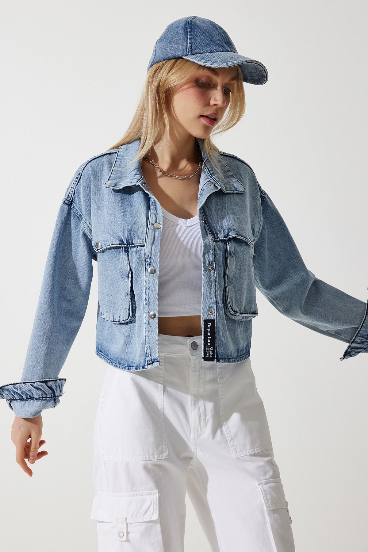 Orta Mavi Geniş Cepli Denim Ceket RV00187