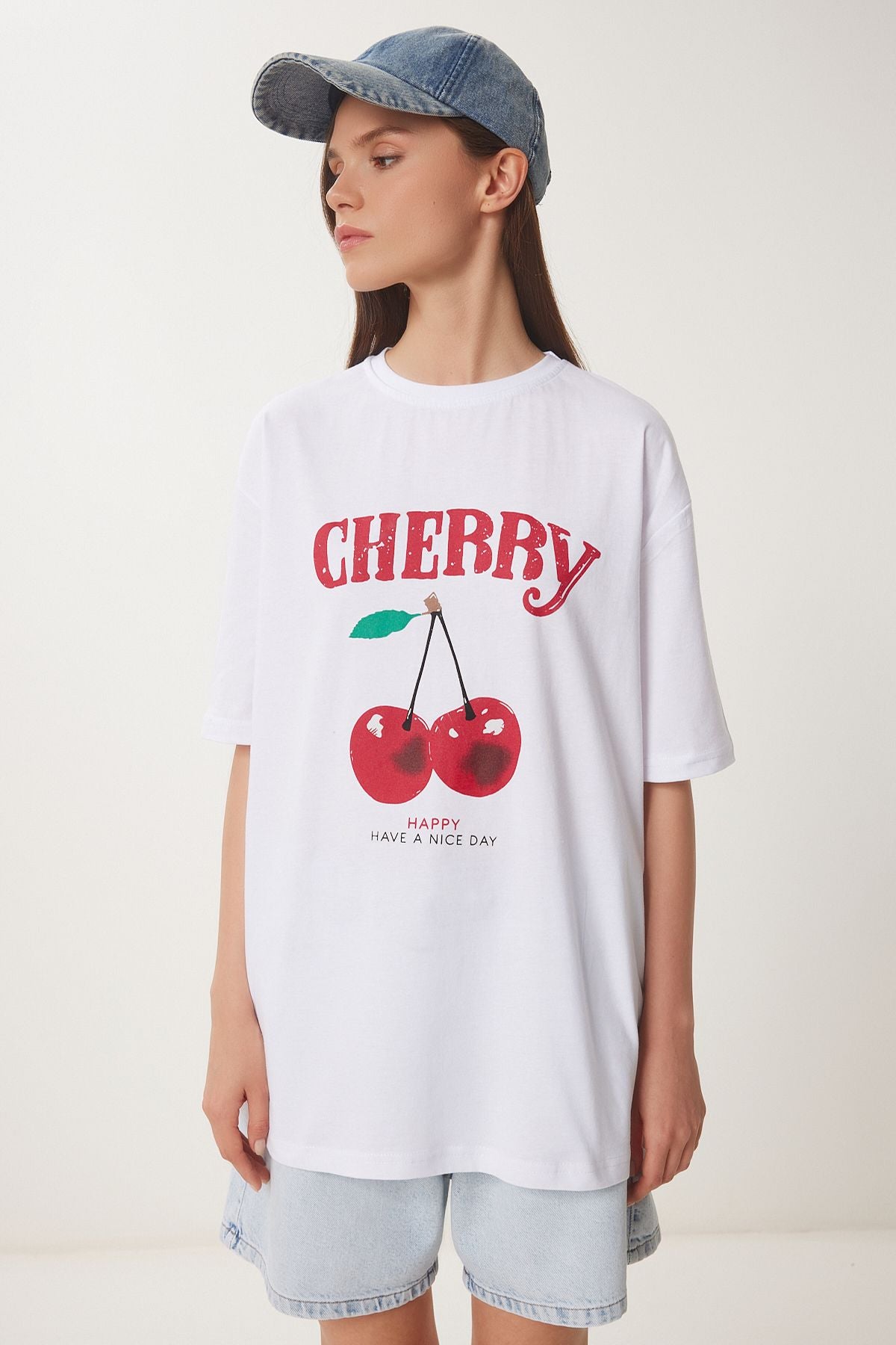 Beyaz Kiraz Baskılı Pamuklu Örme T-Shirt ZV00301