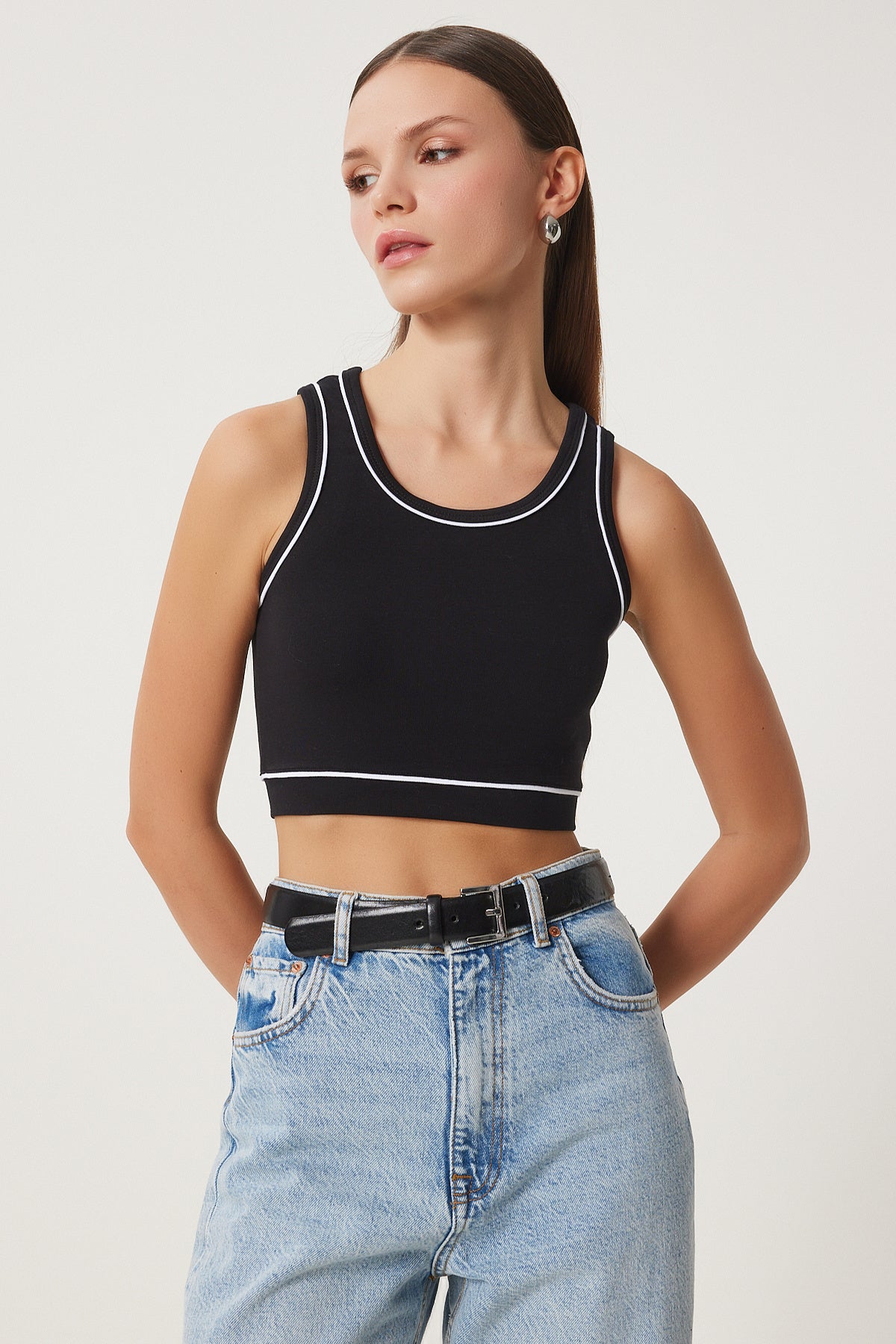 Siyah Şeritli Crop Tok Örme Bluz US00945