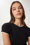 Siyah Kemik Kontrast Renkli Örme T-Shirt UB00369