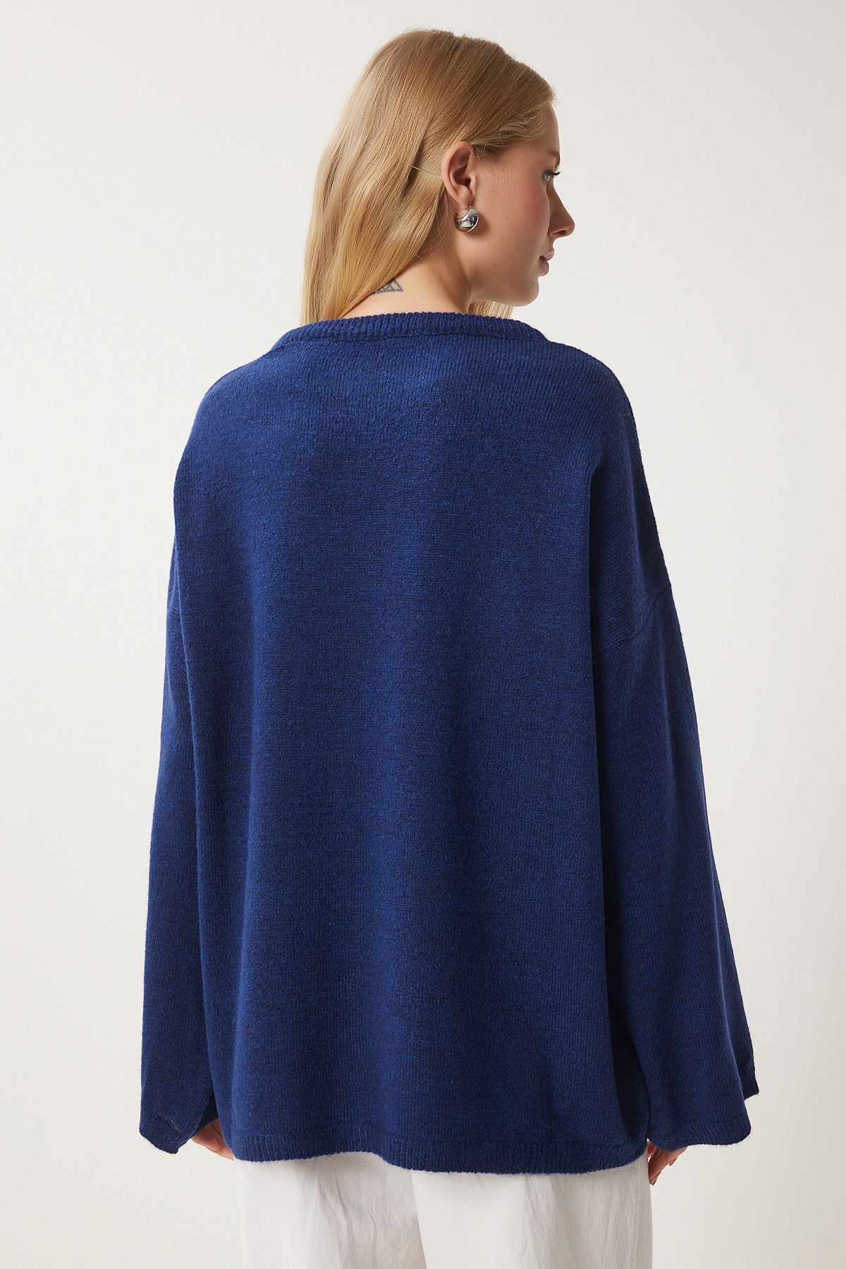 Lacivert Fiyonk Detaylı Oversize Triko Kazak KB00042