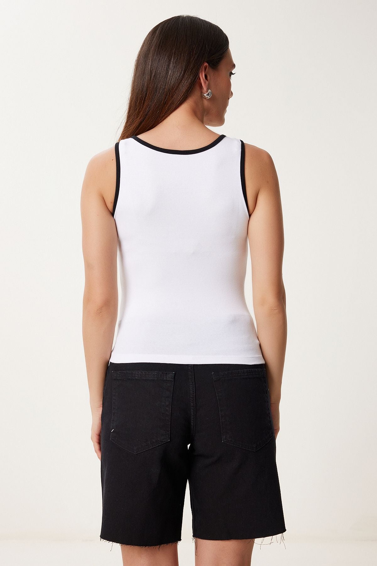 Beyaz Kontrast Cut Out Detaylı Örme Bluz US00965