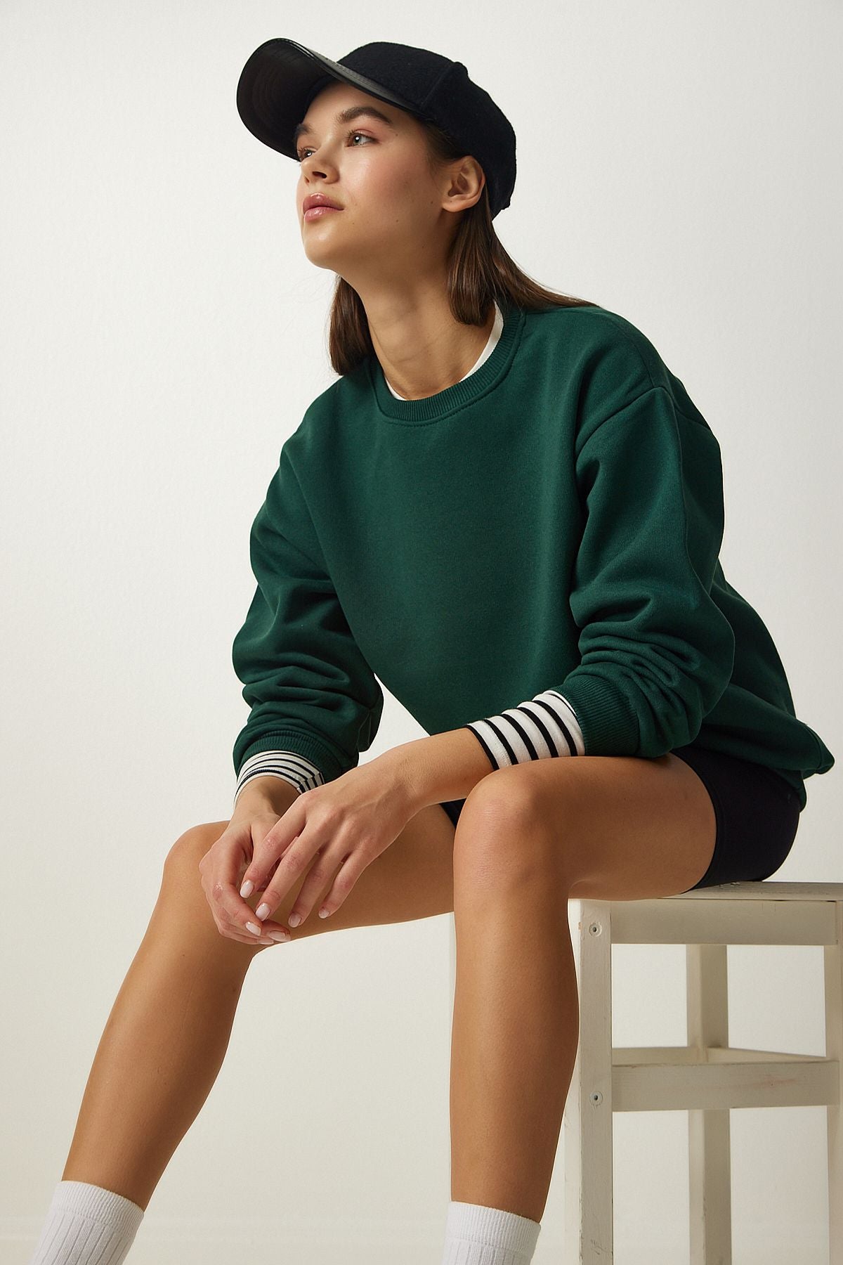 Zümrüt Yeşili Şardonlu Basic Sweatshirt OW00001