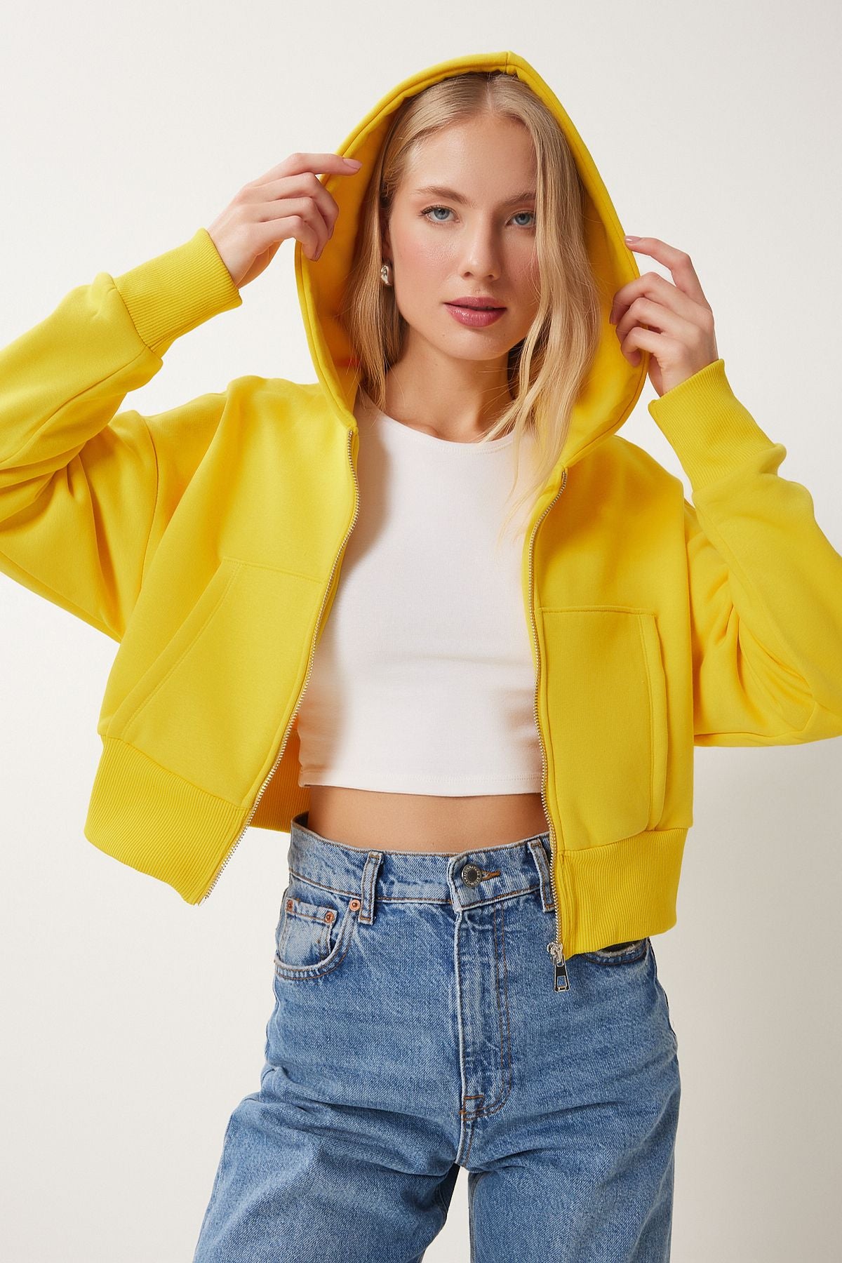 Sarı Kapüşonlu Şardonlu Fermuarlı Sweatshirt OW00051