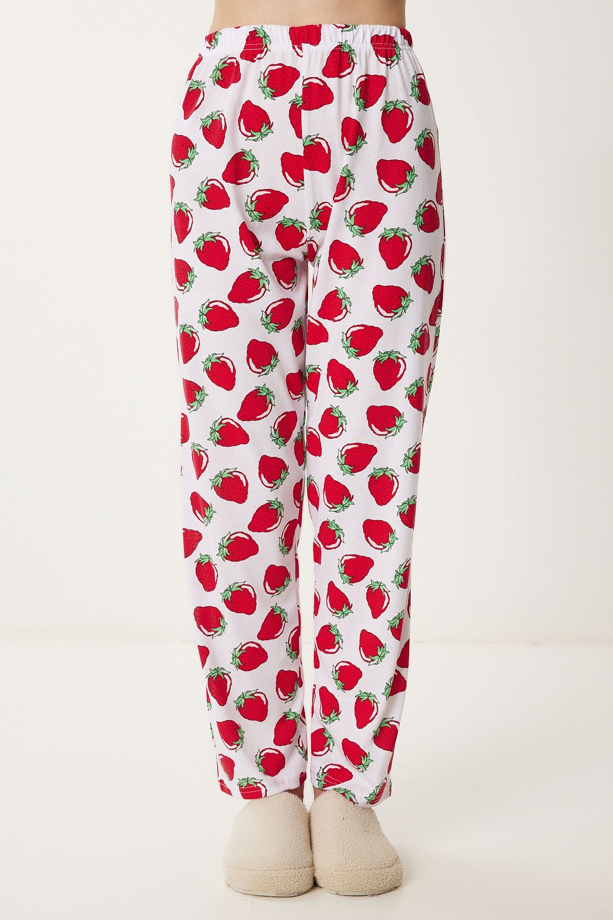Beyaz Kırmızı Desenli Gömlek Alt Örme Pijama Takımı FP00010