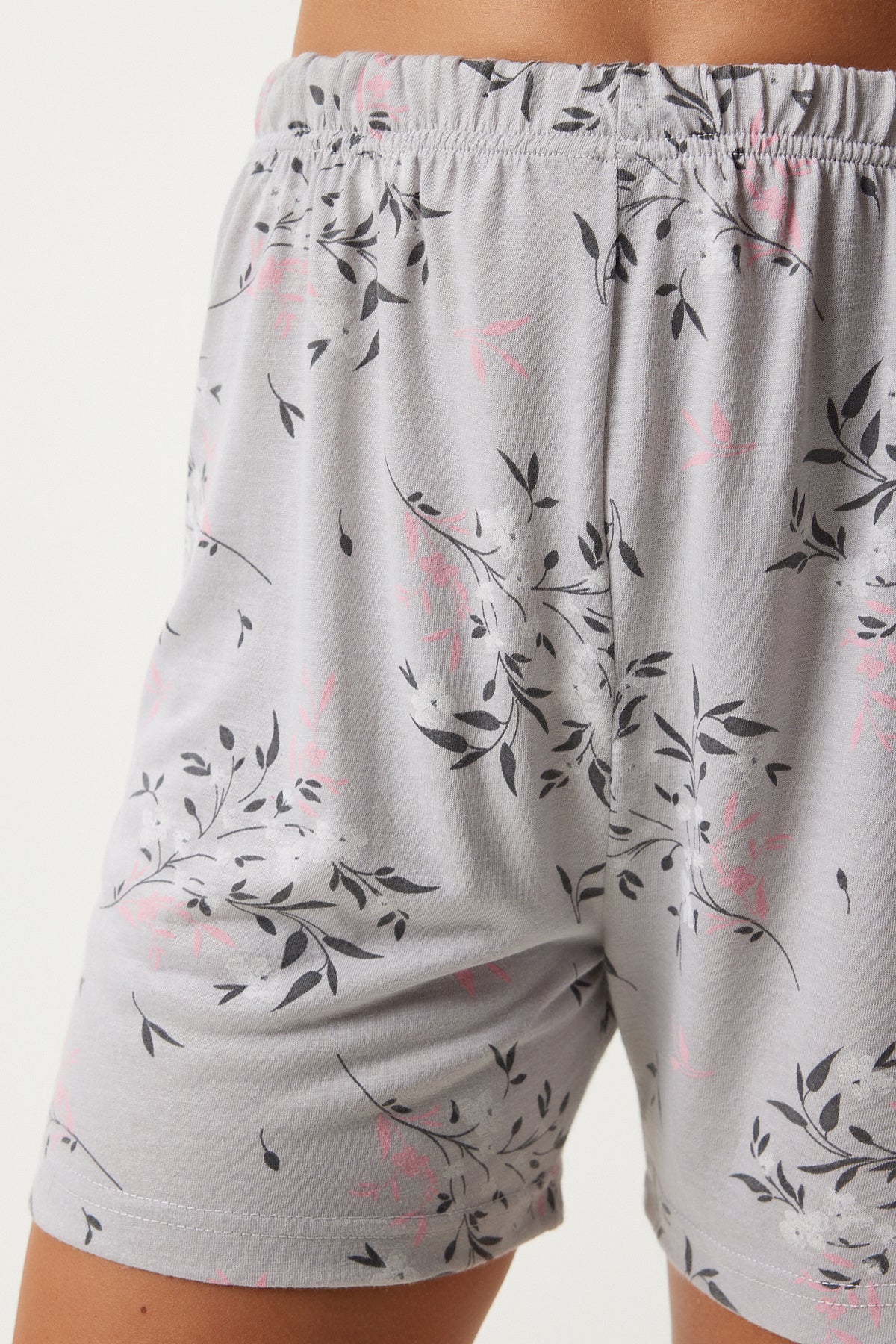 Gri Desenli Viskon Şort Gömlek Pijama Takımı EC00044