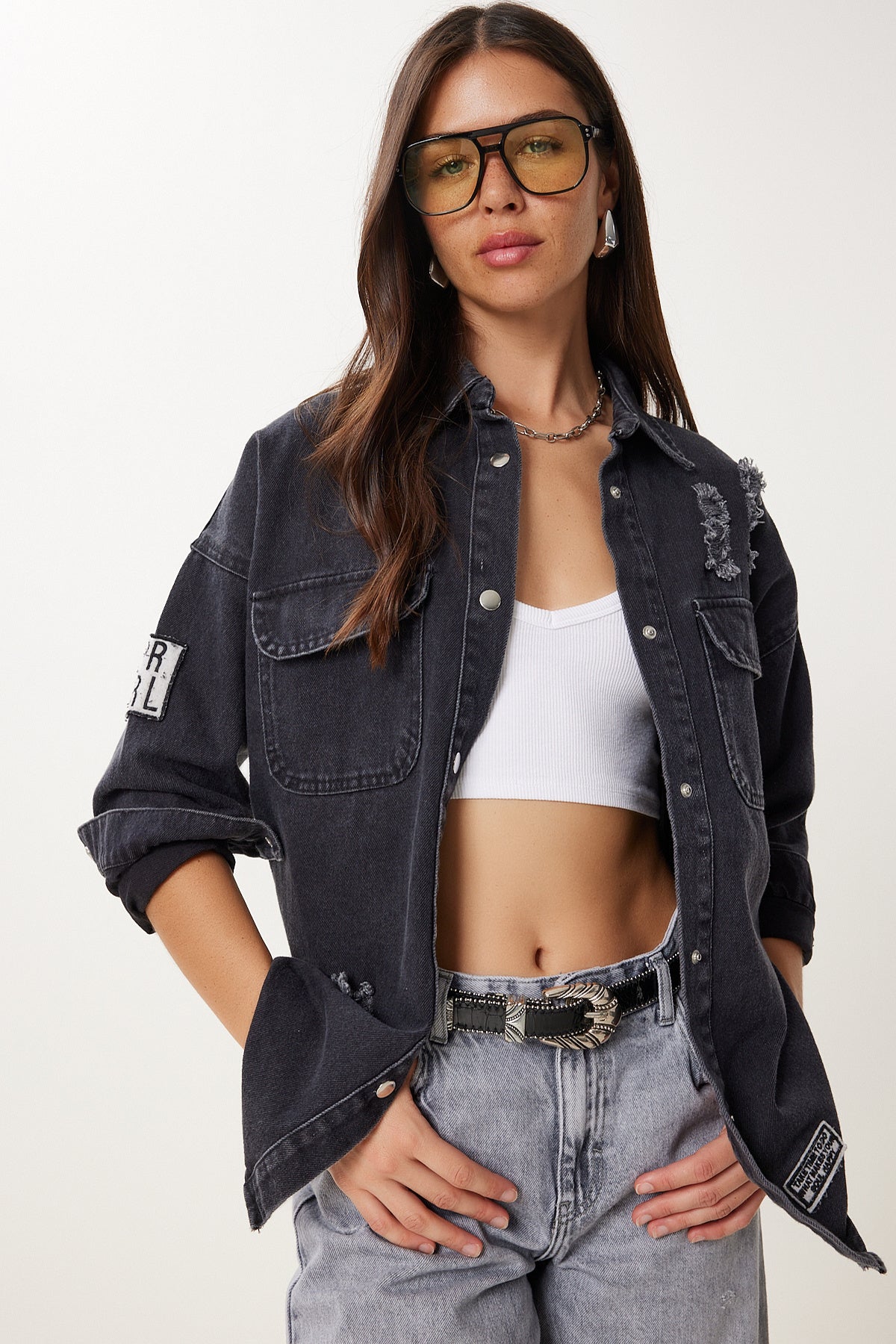 Antrasit Yırtık Detaylı Armalı Denim Ceket MW00152