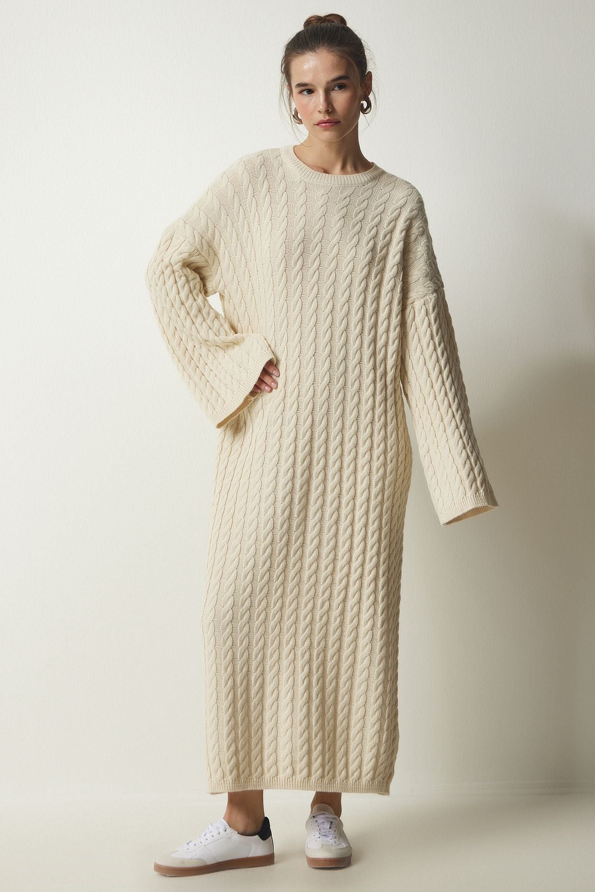 Krem Örgü Detaylı Kalın Oversize Triko Elbise YY00184