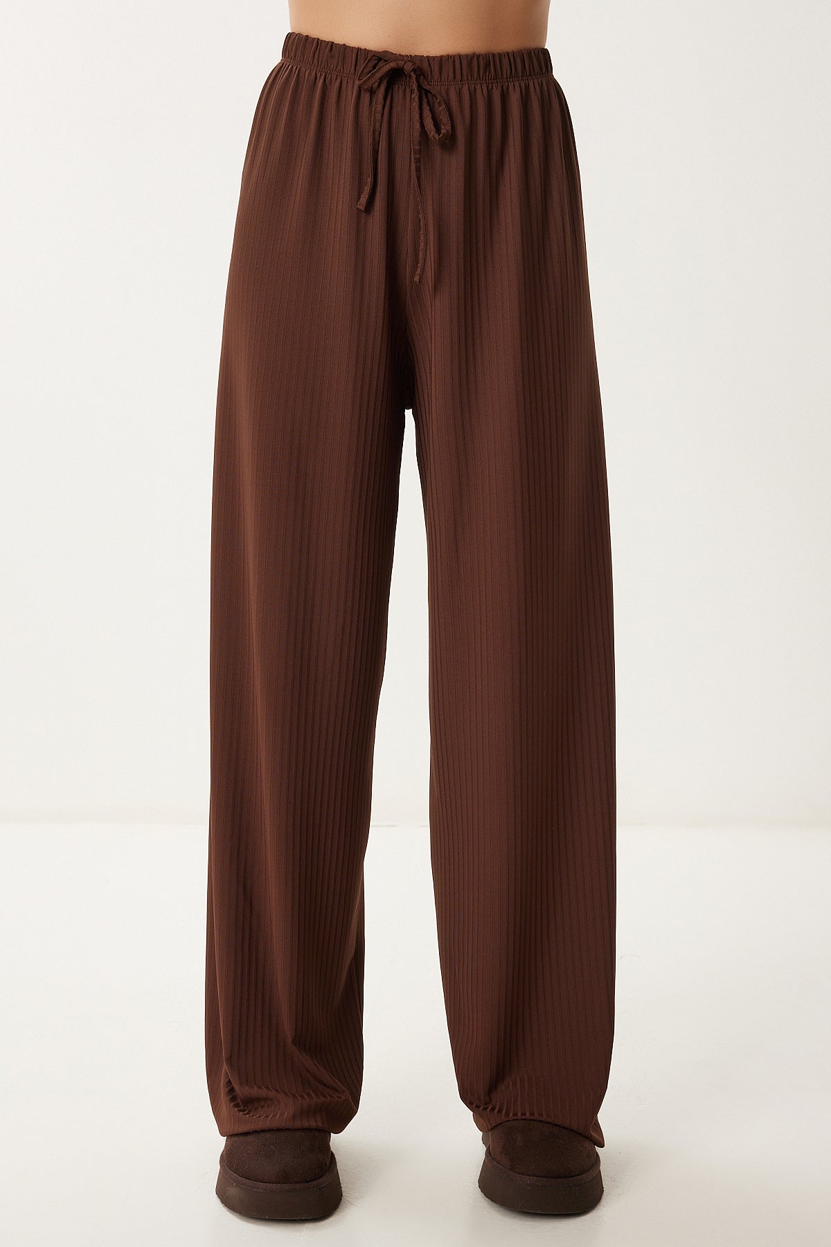 Kahverengi Geniş Paça Rahat Örme Pantolon PB00054