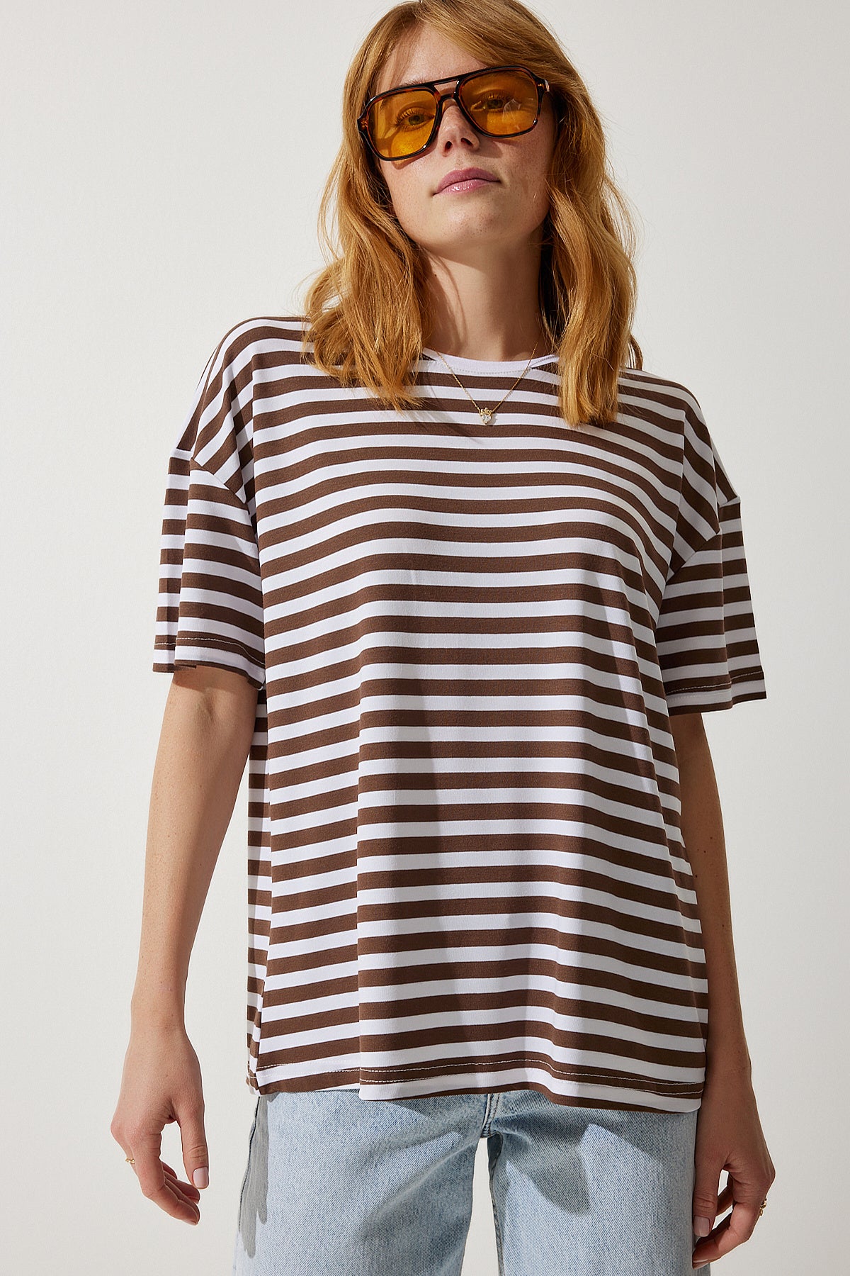 Kahverengi Bisiklet Yaka Çizgili Oversize Örme T-Shirt EN00609