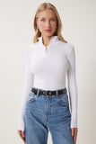 Beyaz Fermuarlı Yaka Örme Bluz GT00045