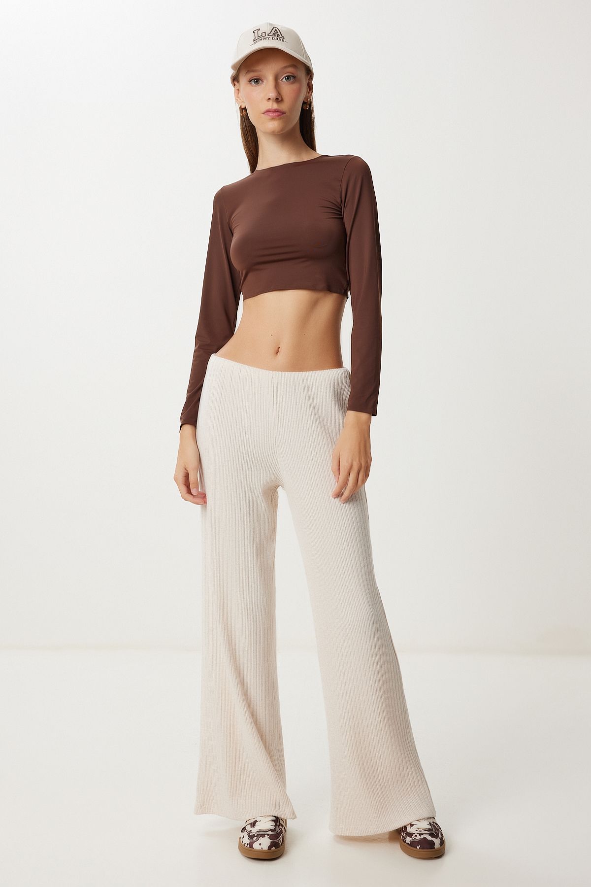 Krem Geniş Paça Fitilli Triko Pantolon UB00475