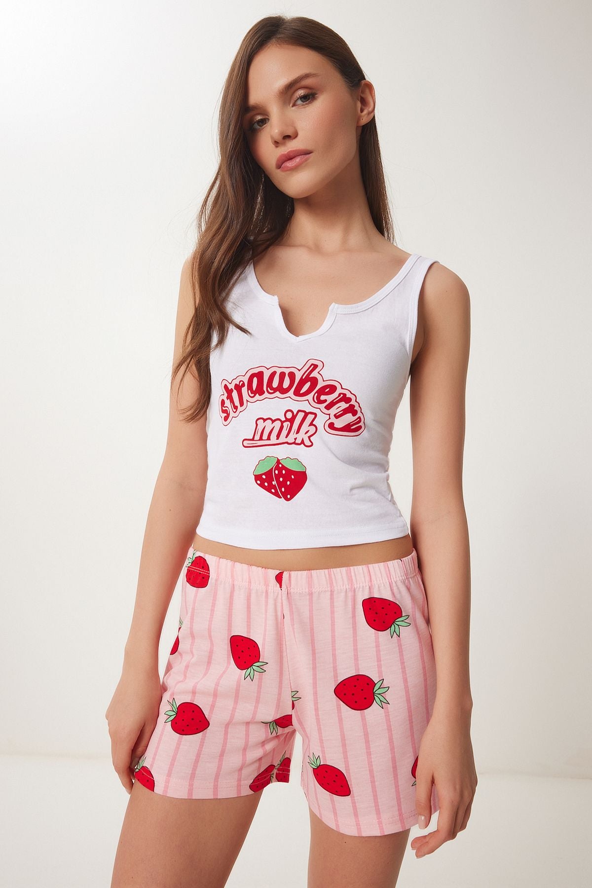 Pembe Beyaz Baskılı Şortlu Örme Pijama Takımı CE00096