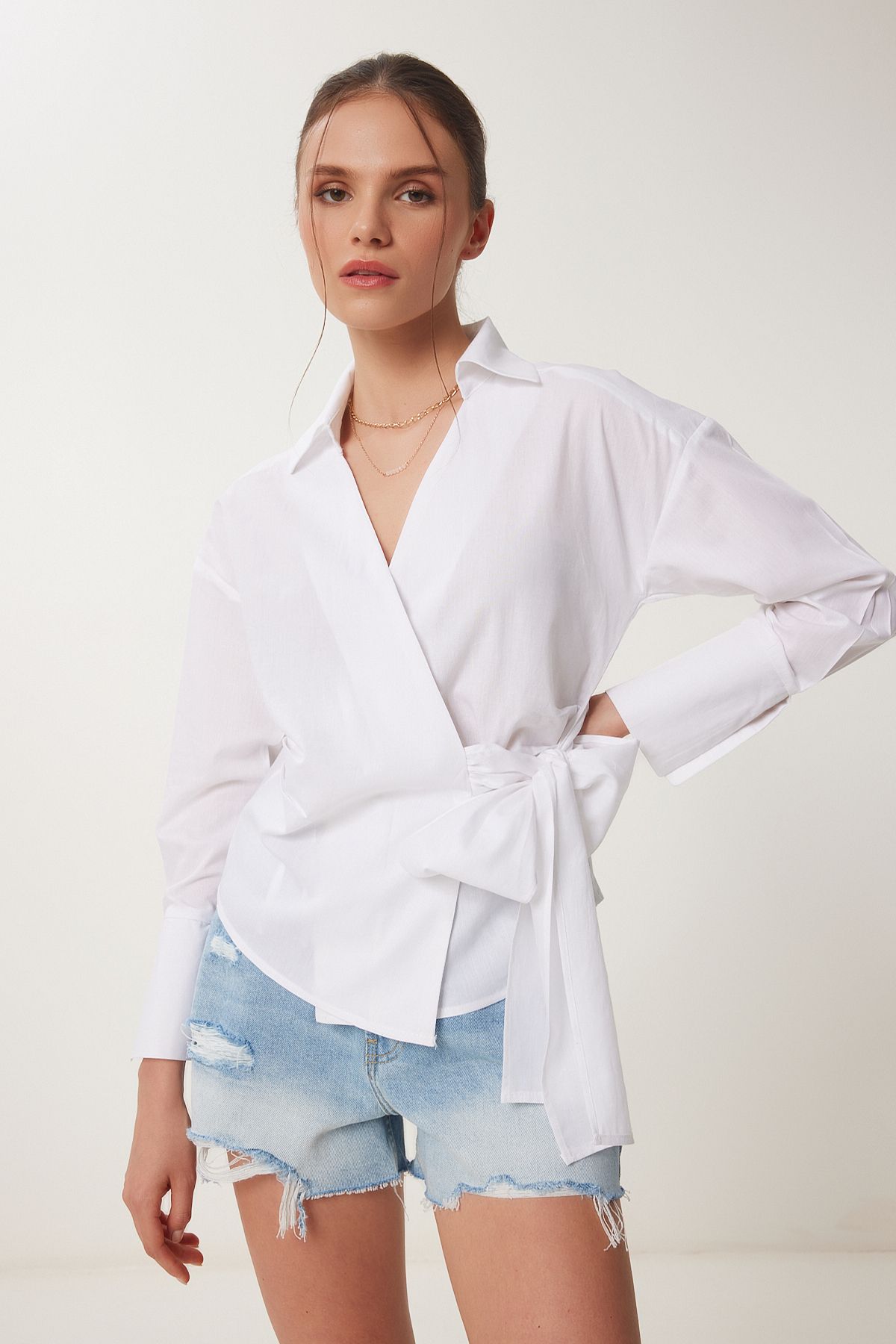 Beyaz Gömlek Yaka Anvelop Poplin Bluz DP00243