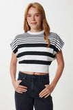 Beyaz Siyah Çizgili Crop Triko Bluz YY00264