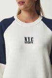 Beyaz Lacivert Blok Renki Şardonlu Sweatshirt HF00448