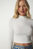 Beyaz Dik Yaka Fitilli Kaşkorse Crop Bluz ub00165