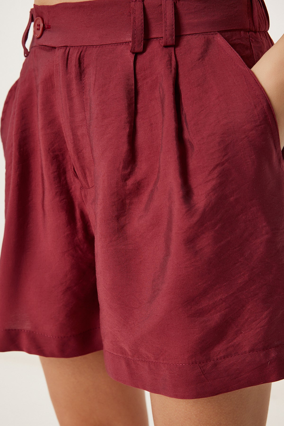 Bordo Cepli Dökümlü Şehir Boy Ayrobin Şort DP00255