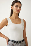 Beyaz Kare Yaka Triko Crop Bluz US00358
