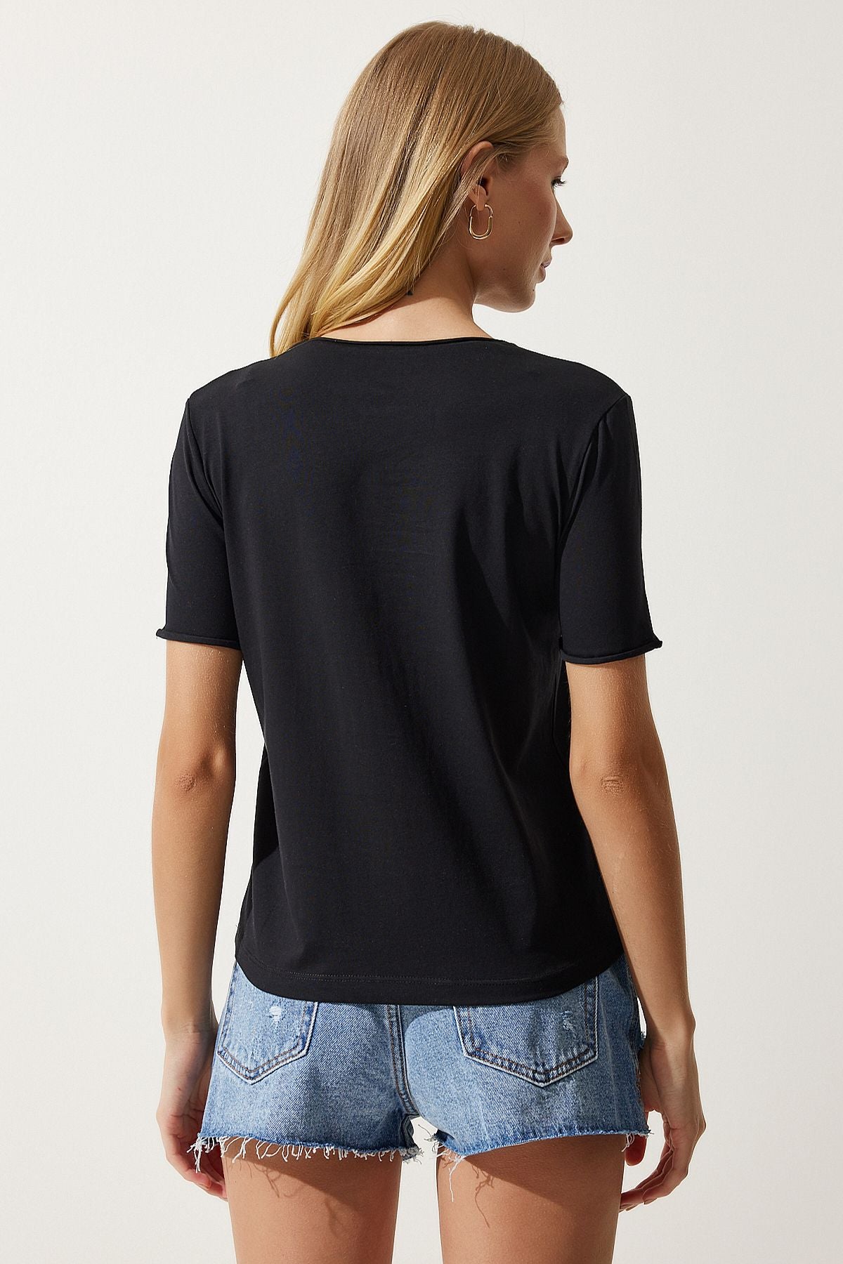 Siyah Bisiklet Yaka Basic Örme T-Shirt UB00229