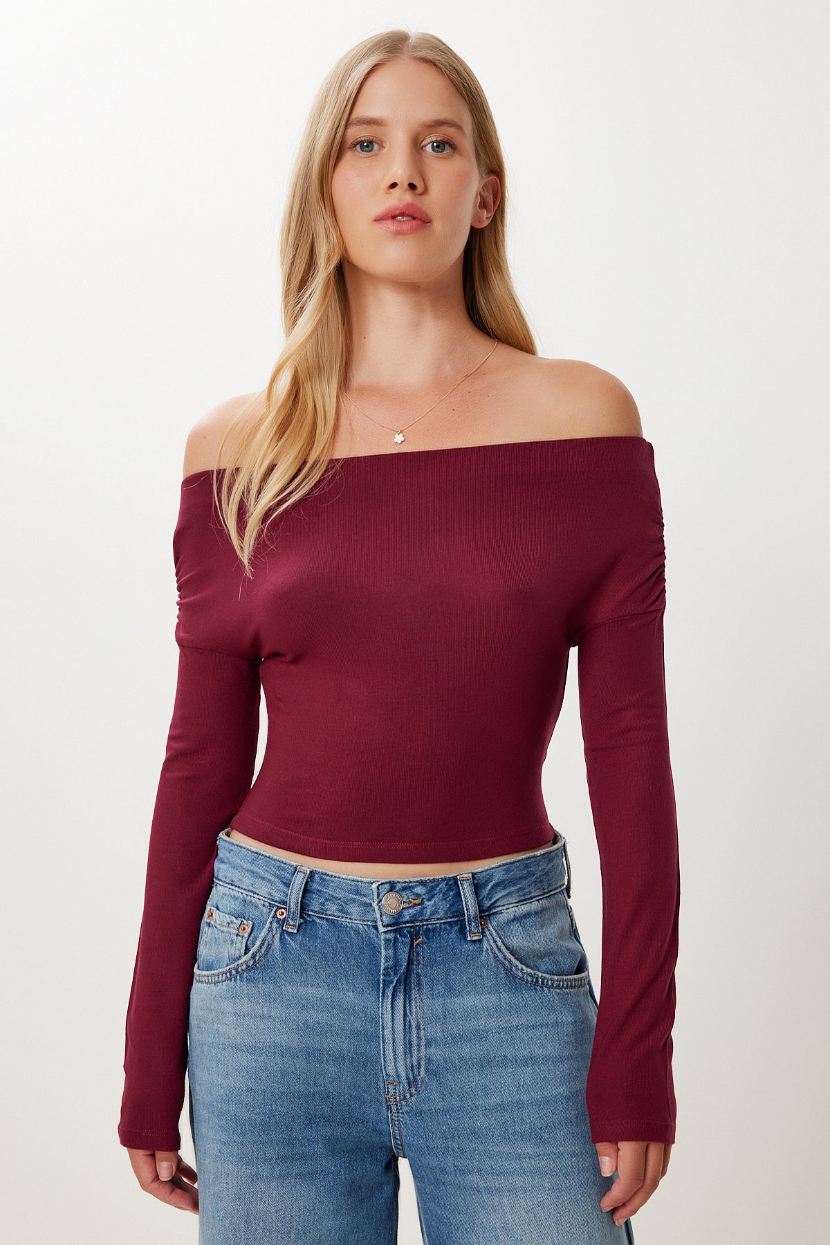 Bordo Büzgülü Kayık Yaka Crop Bluz UB00422