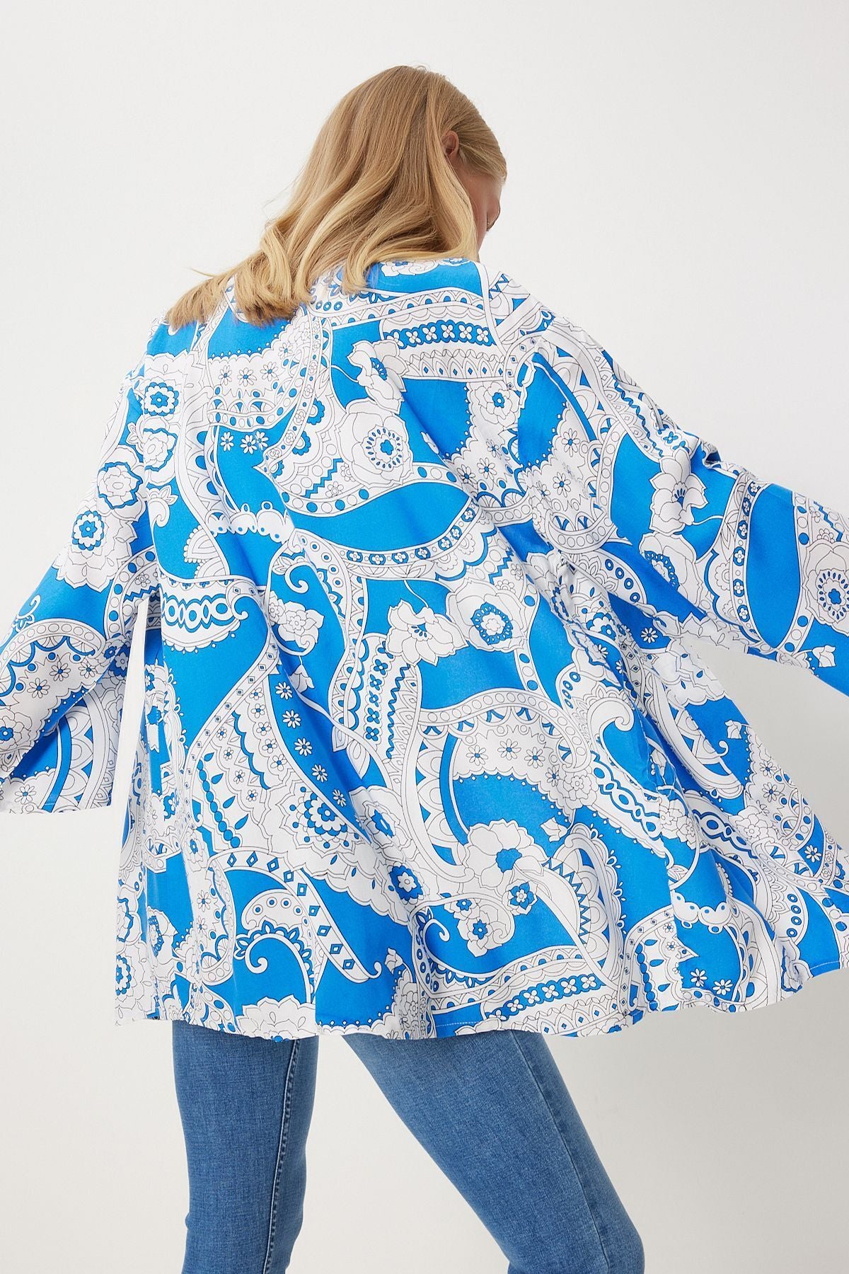 Mavi Beyaz Desenli Viskon Kimono EN00615