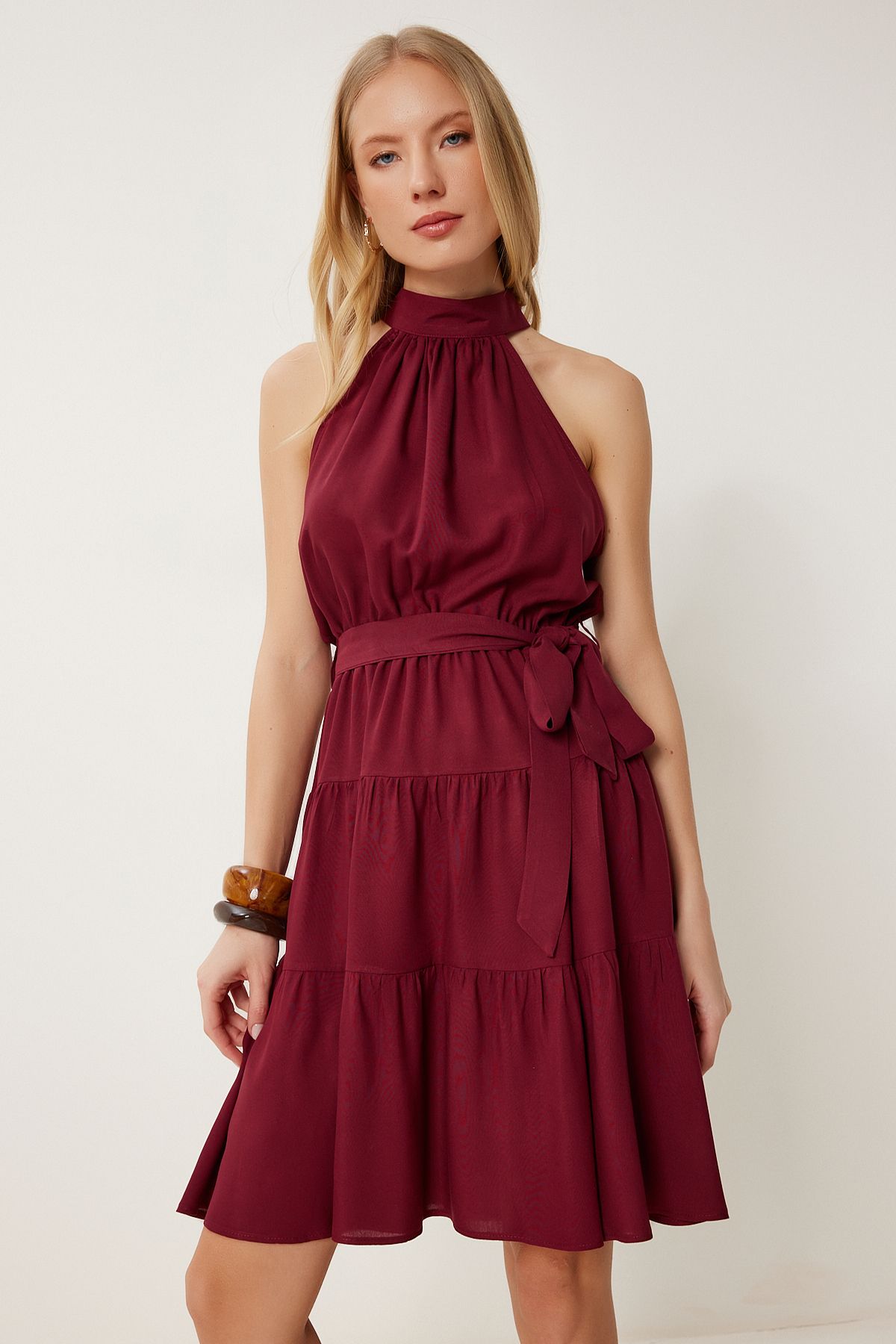 Bordo Halter Yaka Volanlı Viskon Elbise AN00254