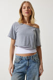 Gri Melanj Kayık Yaka Basic Crop Örme T-Shirt OW00028