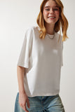 Kırık Beyaz Premium Bisiklet Yaka Oversize Örme T-Shirt AH00160