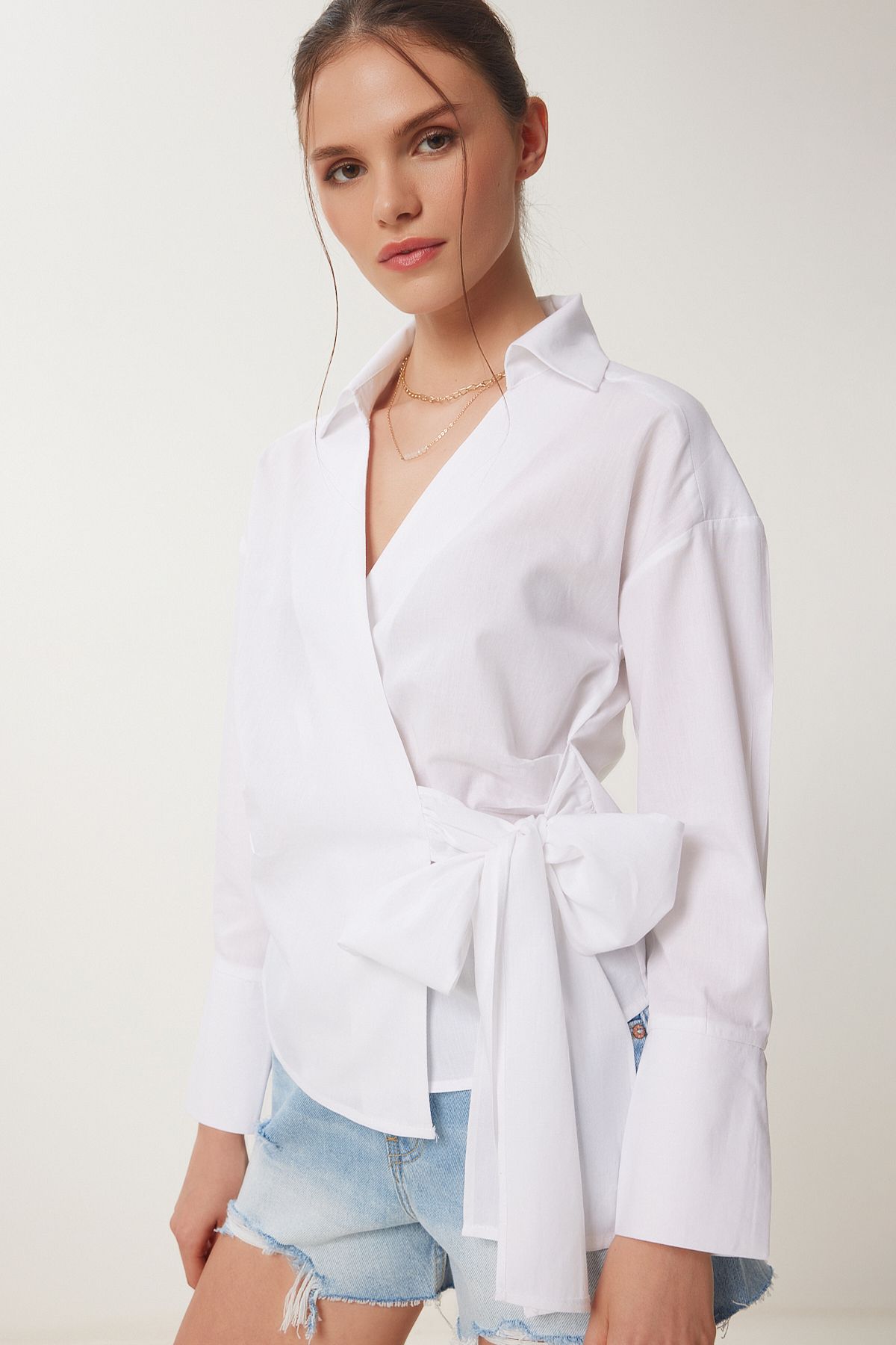 Beyaz Gömlek Yaka Anvelop Poplin Bluz DP00243