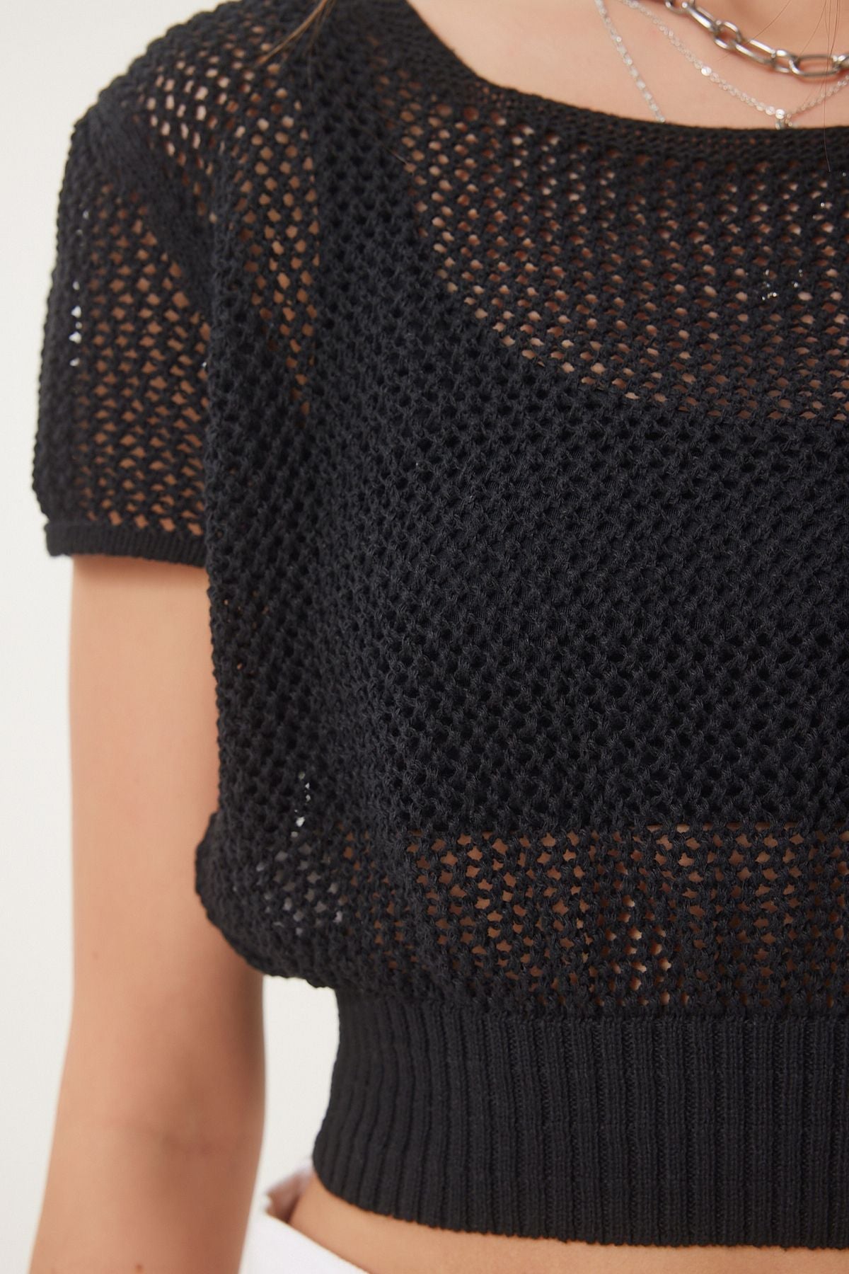 Siyah Ajurlu Yazlık Crop Triko Bluz ZA00076