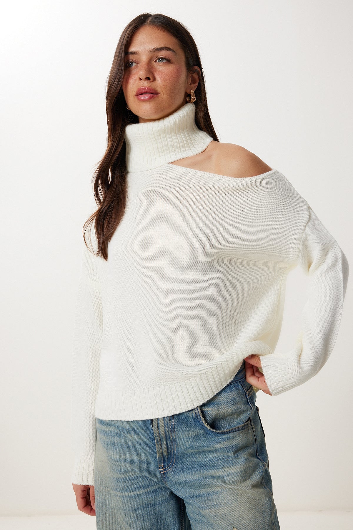 Ekru Cut Out Detaylı Balıkçı Yaka Triko Kazak PN00068