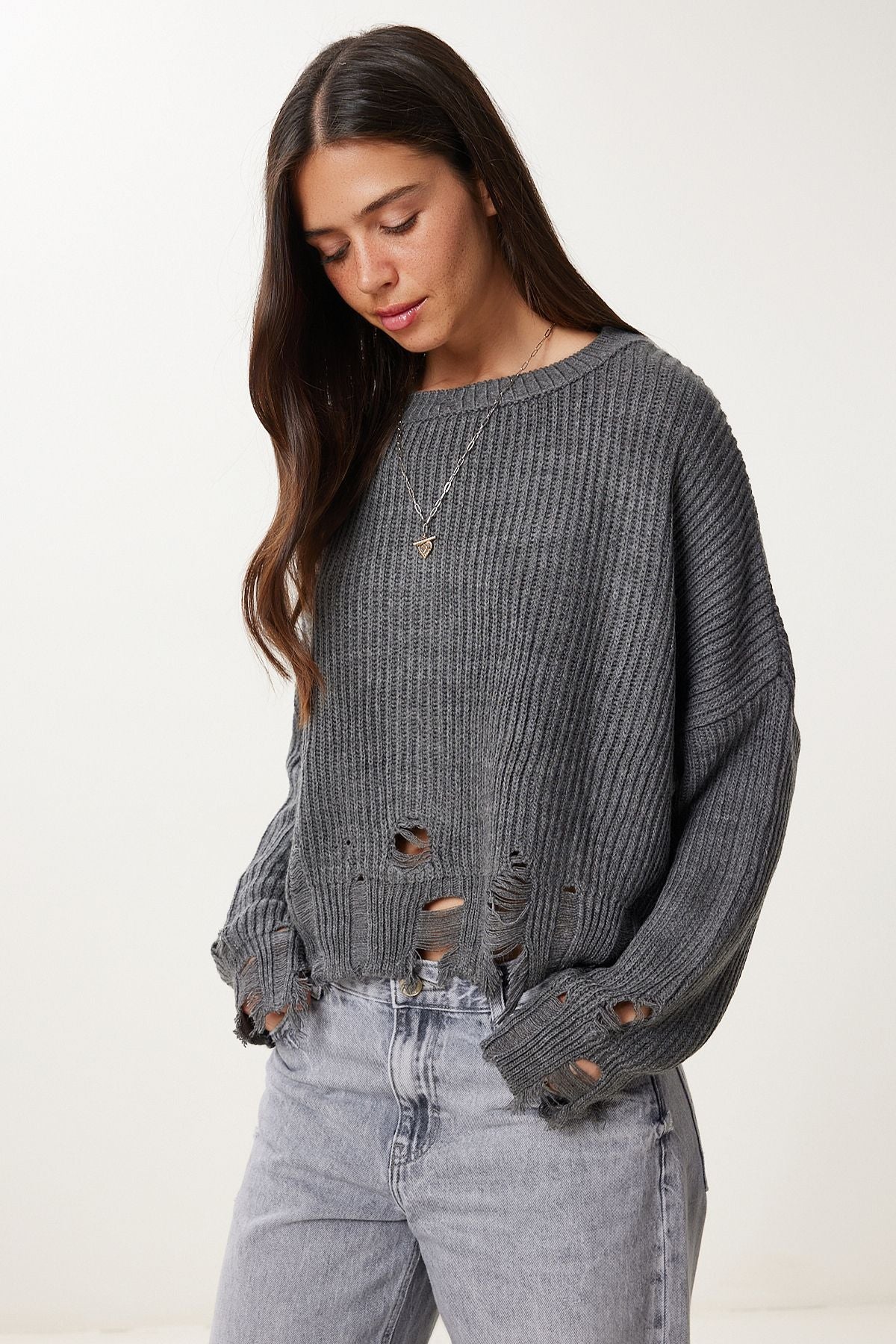 Gri Yırtık Detaylı Oversize Triko Kazak ki00098