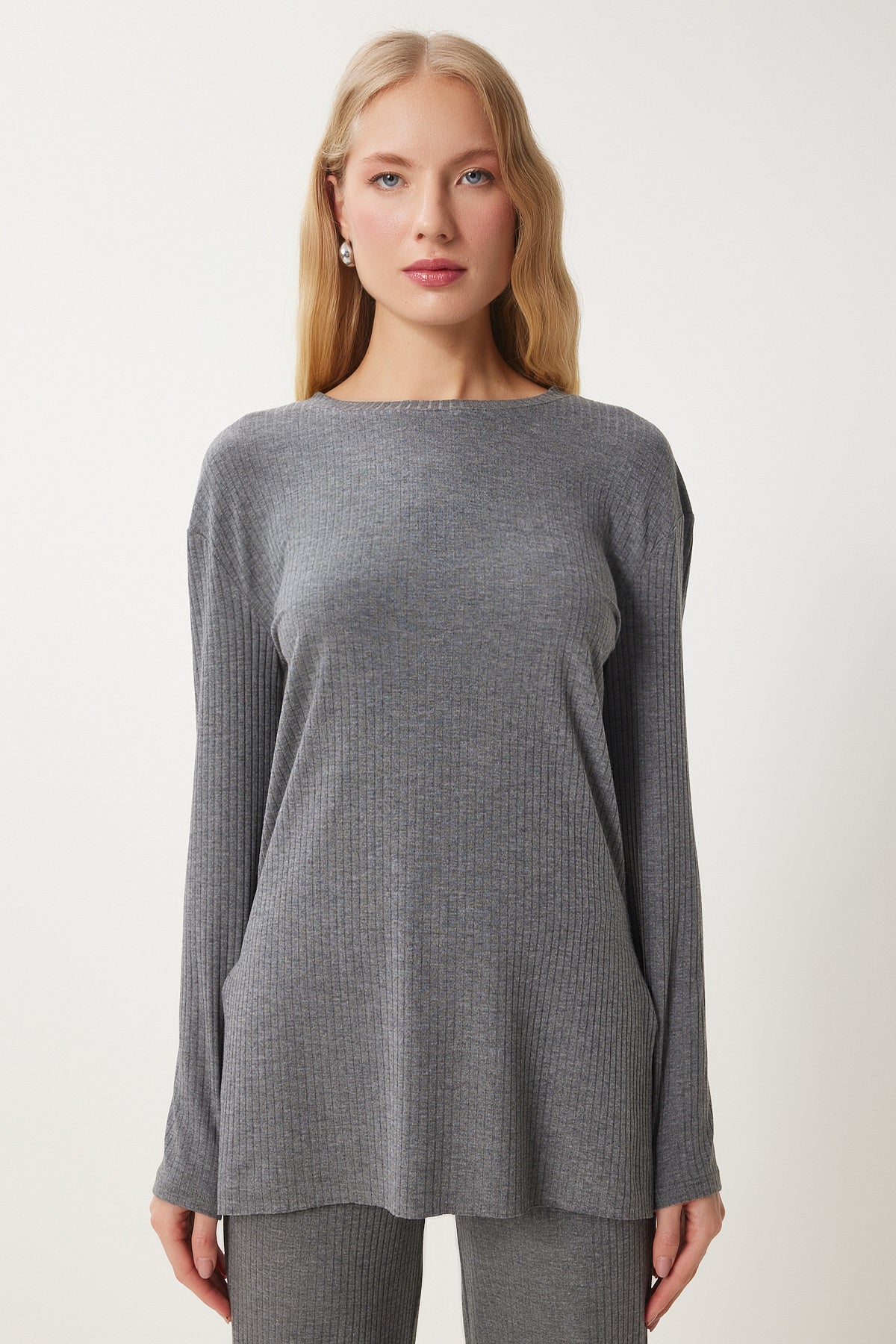 Gri Rahat Fitilli Örme Bluz Pantolon Takım OW00054