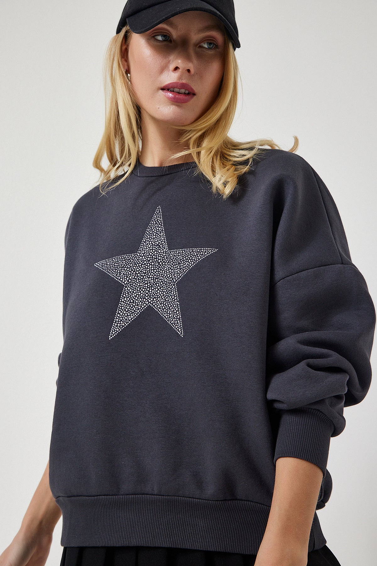 Antrasit Yıldız İşlemeli Şardonlu Örme Sweatshirt UB00237