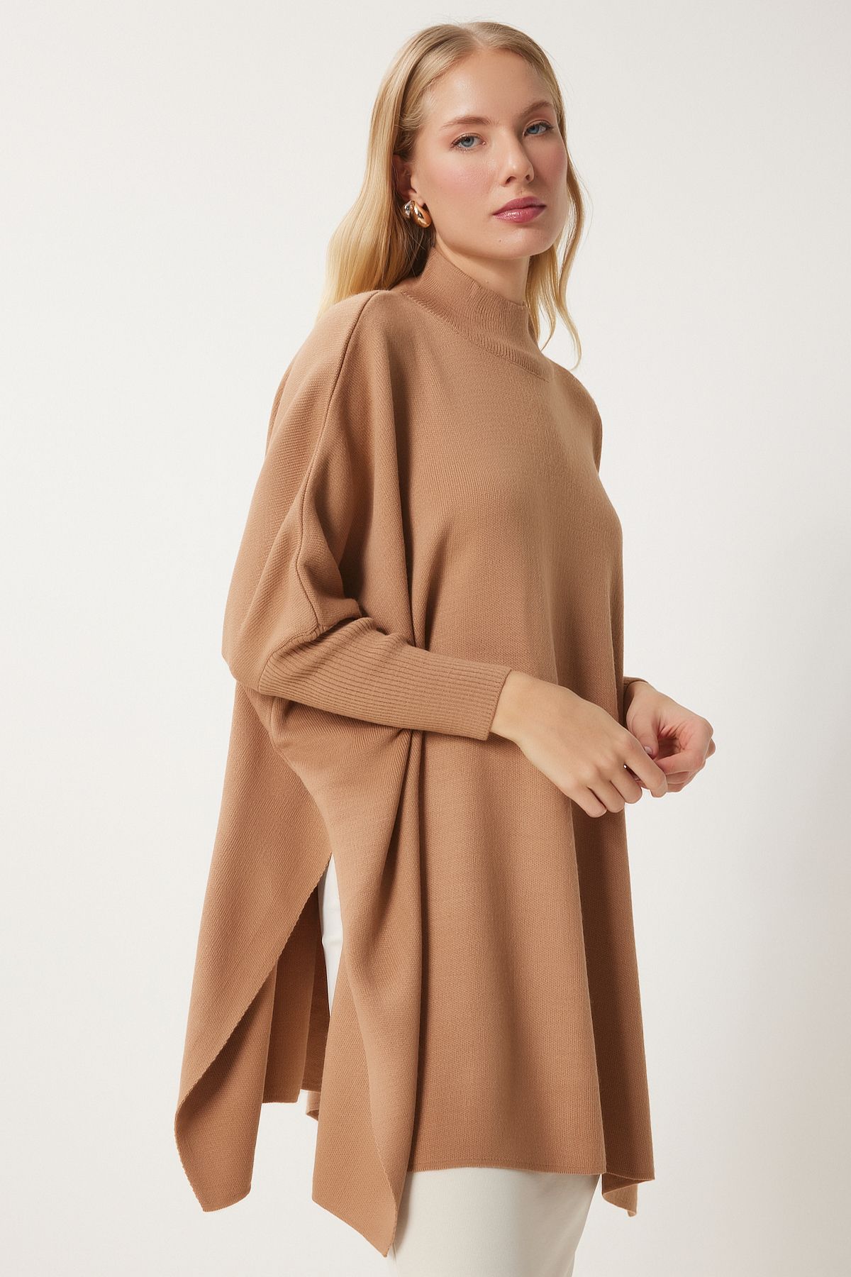 Bisküvi Yandan Yırtmaçlı Oversize Panço Kazak YY00005