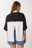 Siyah Çiçek Detaylı Sırt Dekolteli Örme T-Shirt TP00086