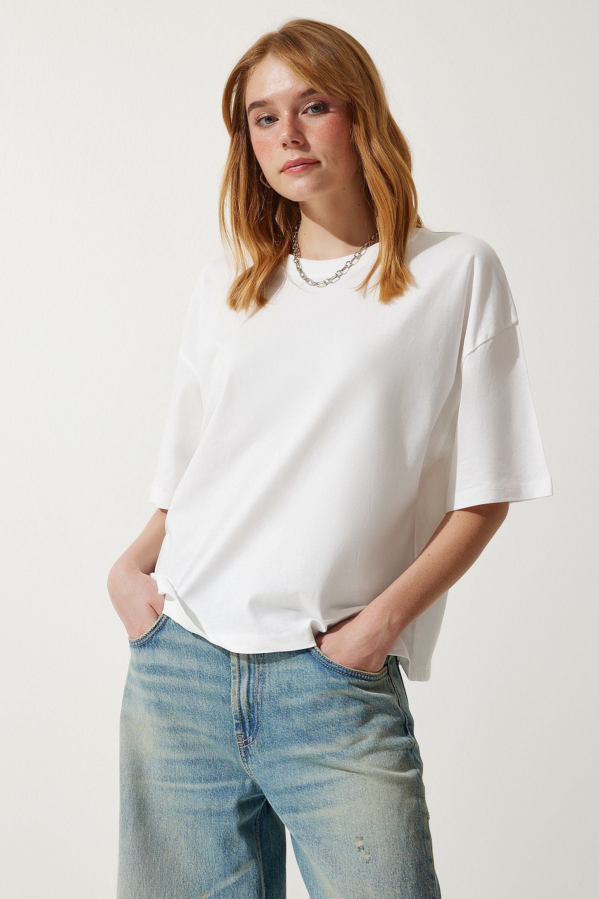 Kırık Beyaz Premium Bisiklet Yaka Oversize Örme T-Shirt AH00160
