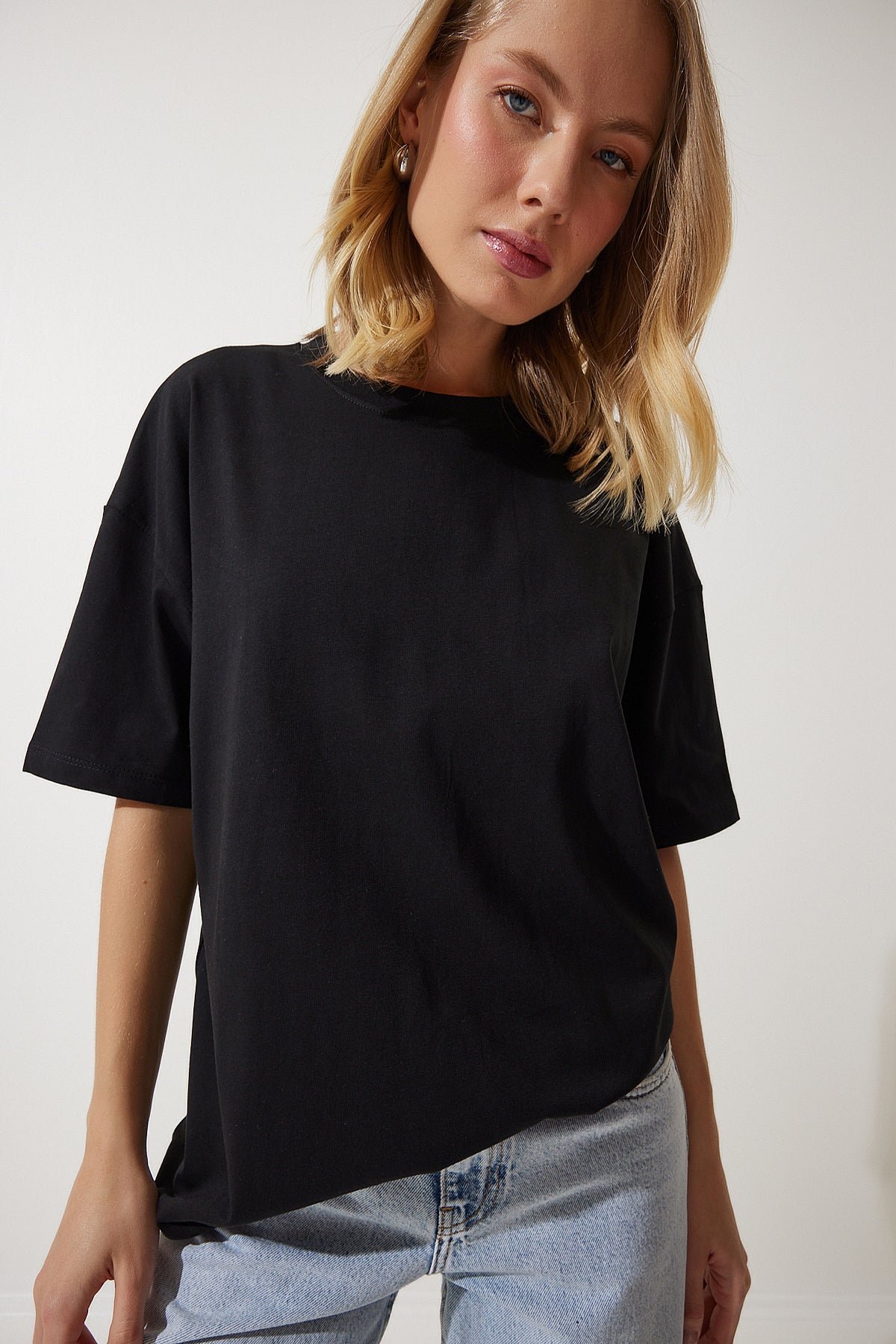 Siyah Bisiklet Yaka Basic Oversize Örme T-Shirt BF00091