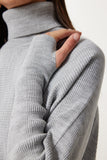 Gri Parmak Geçmeli Crop Fitilli Triko Kazak MX00238