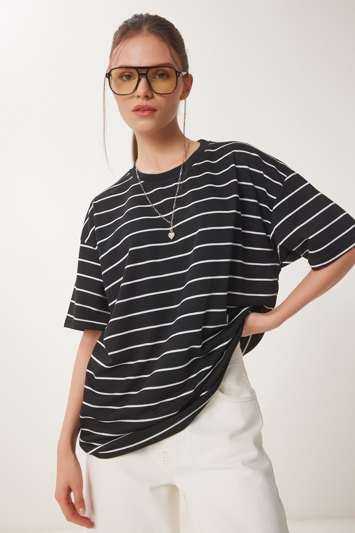 Siyah Çizgili Oversize Örme T-Shirt ZV00285