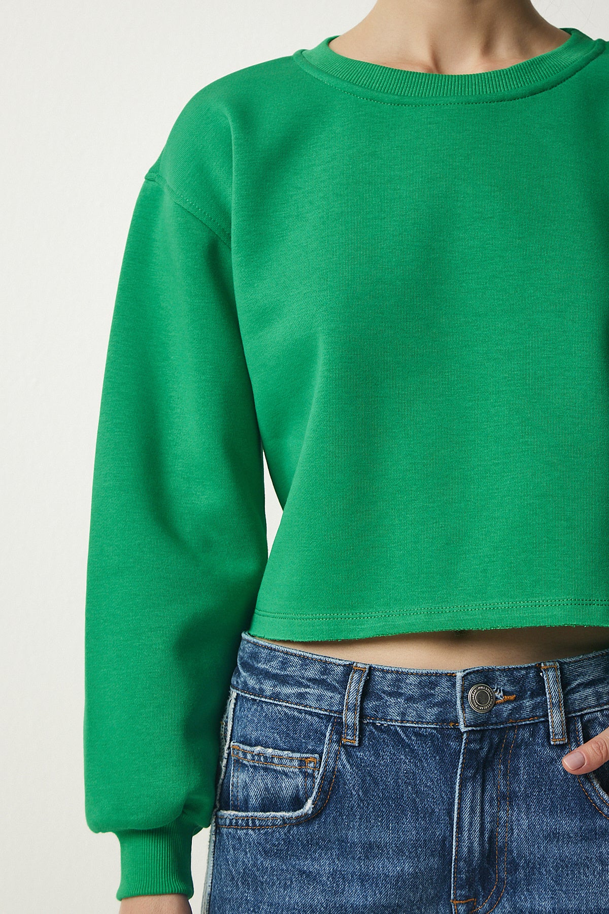 Yeşil Bisiklet Yaka Şardonlu Crop Örme Sweatshirt BF00085