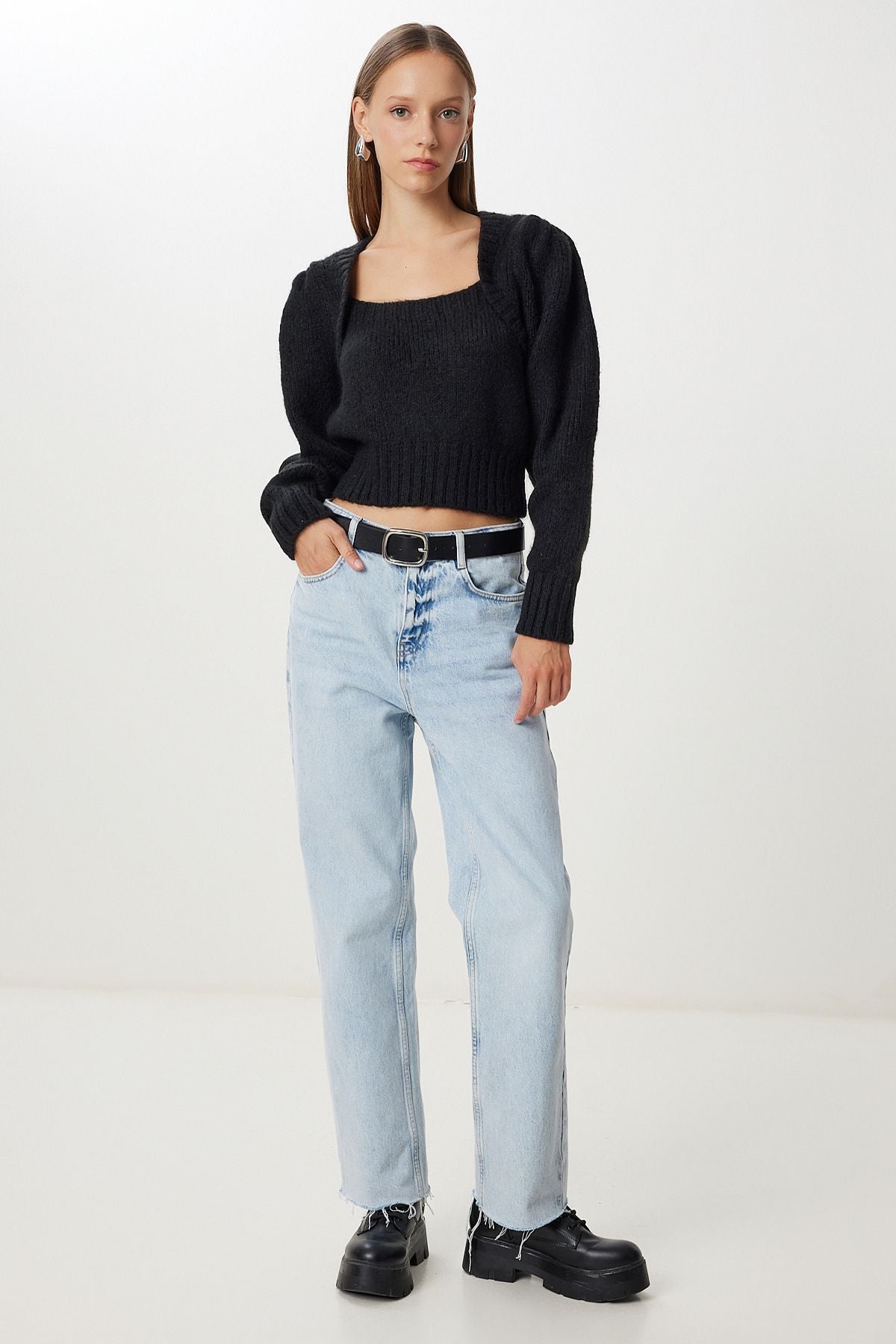 Siyah Bolero Görünümlü Crop Triko Kazak NV00084
