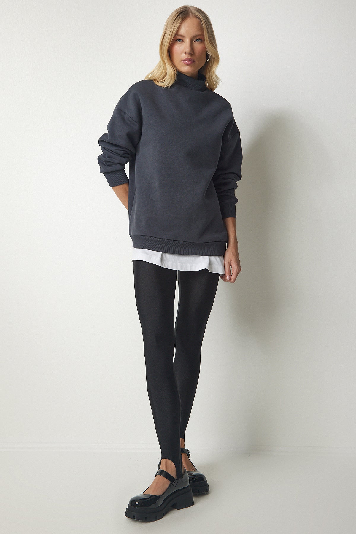 Antrasit Dik Yaka Basic Şardonlu Sweatshirt UB00166