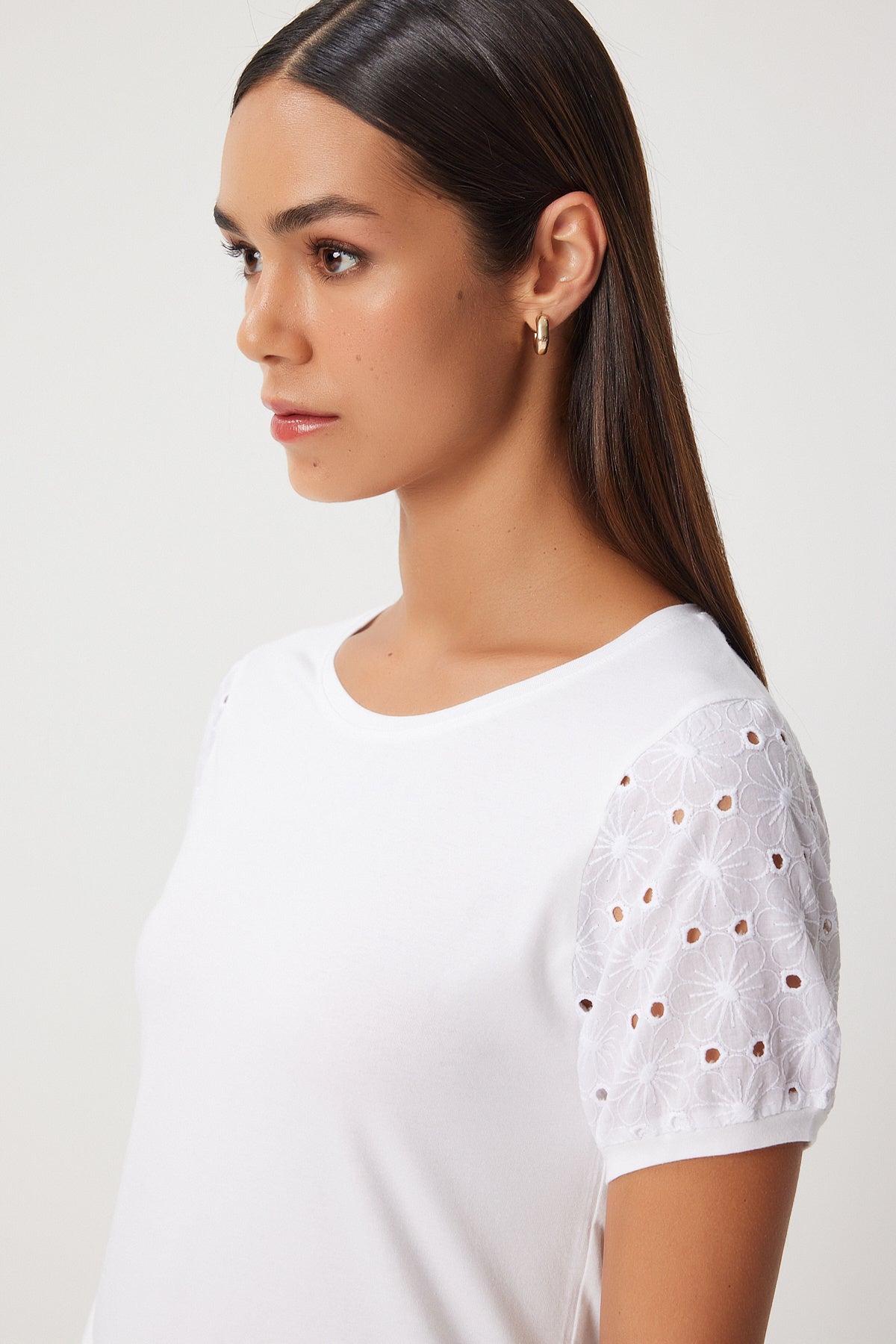 Ekru Güpür Kollu Pamuklu Basic Örme T-Shirt VF00001
