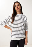 Beyaz Siyah Çizgili Oversize Örme Sweatshirt ZV00339