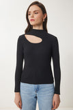 Siyah Beyaz 2'Li Paket Cut Out Detaylı Fitilli Örme Bluz GT00235